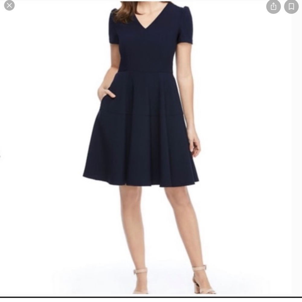 Gal Meets Glam size 10 VGUC navy Kate.